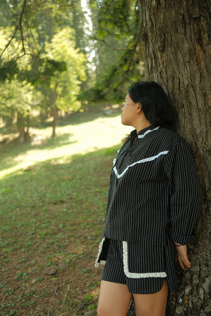 Kakhan Unisex Cropped Shirt